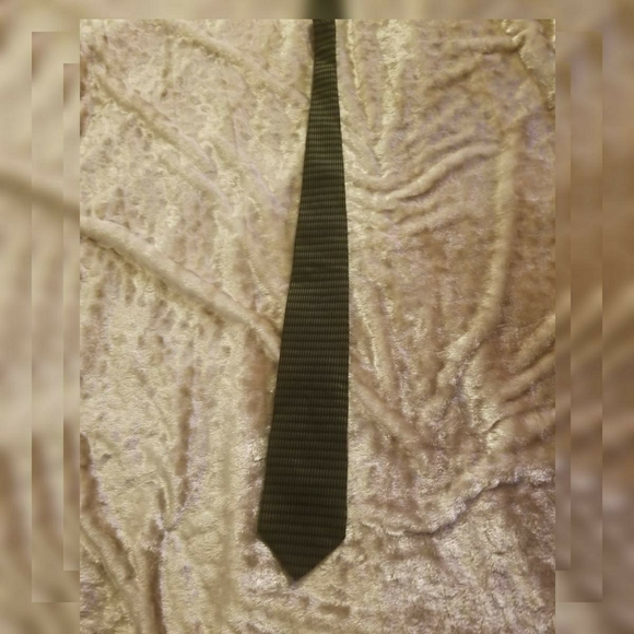 Mans Tie 👔 - Picture 1 of 3